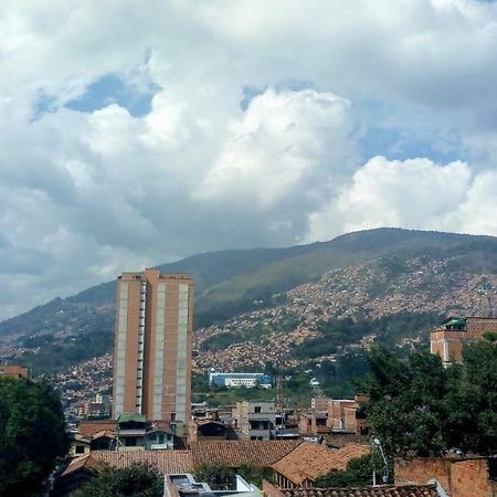 Habitacion Cerca Al Centro Medellín Esterno foto