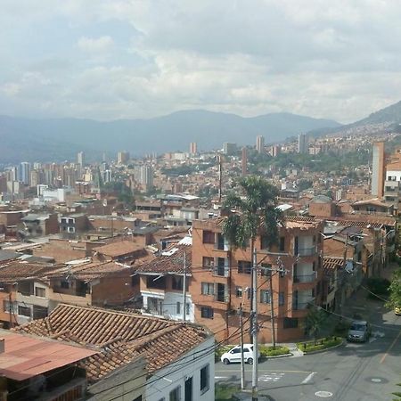 Habitacion Cerca Al Centro Medellín Esterno foto
